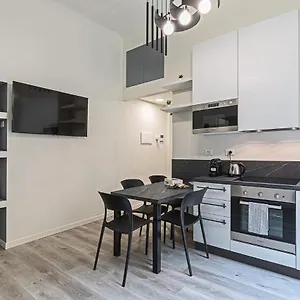 Apartment La Boutique Milano: In Porta Romana Italy