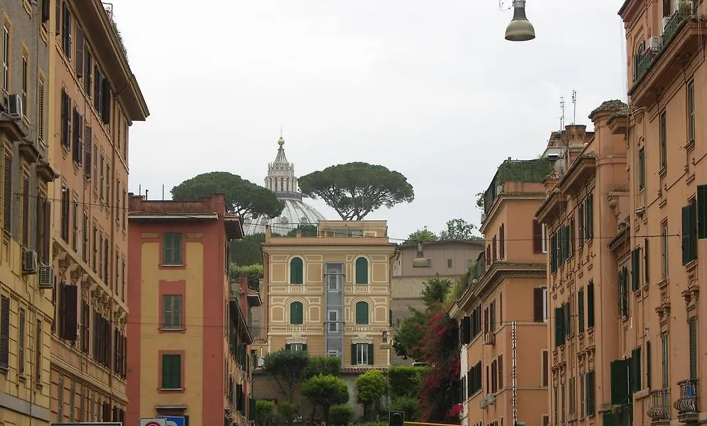 Vatican White Domus Roma 0*,